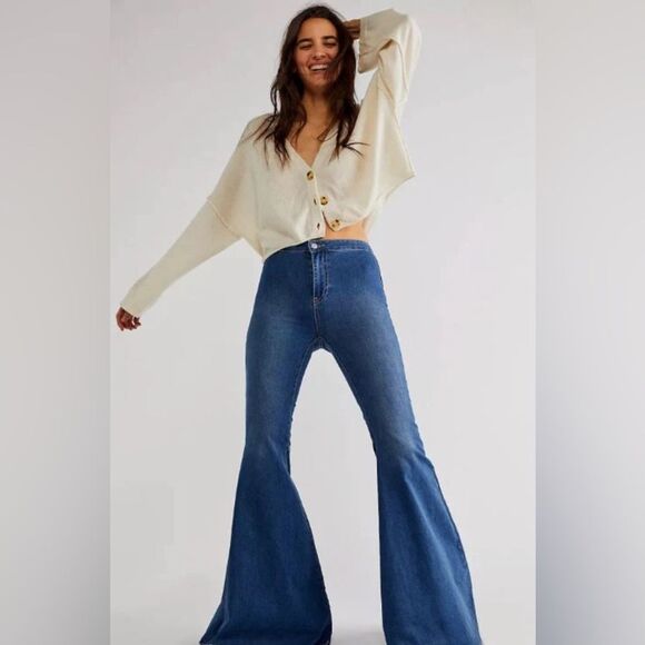 Free People Just Float on Flare Wide Leg Jeans in Jericho Blue - Picture 1 of 7